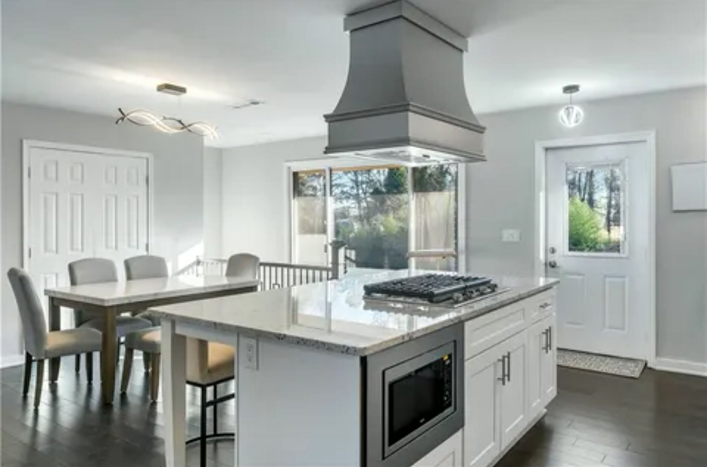 Open kitchen